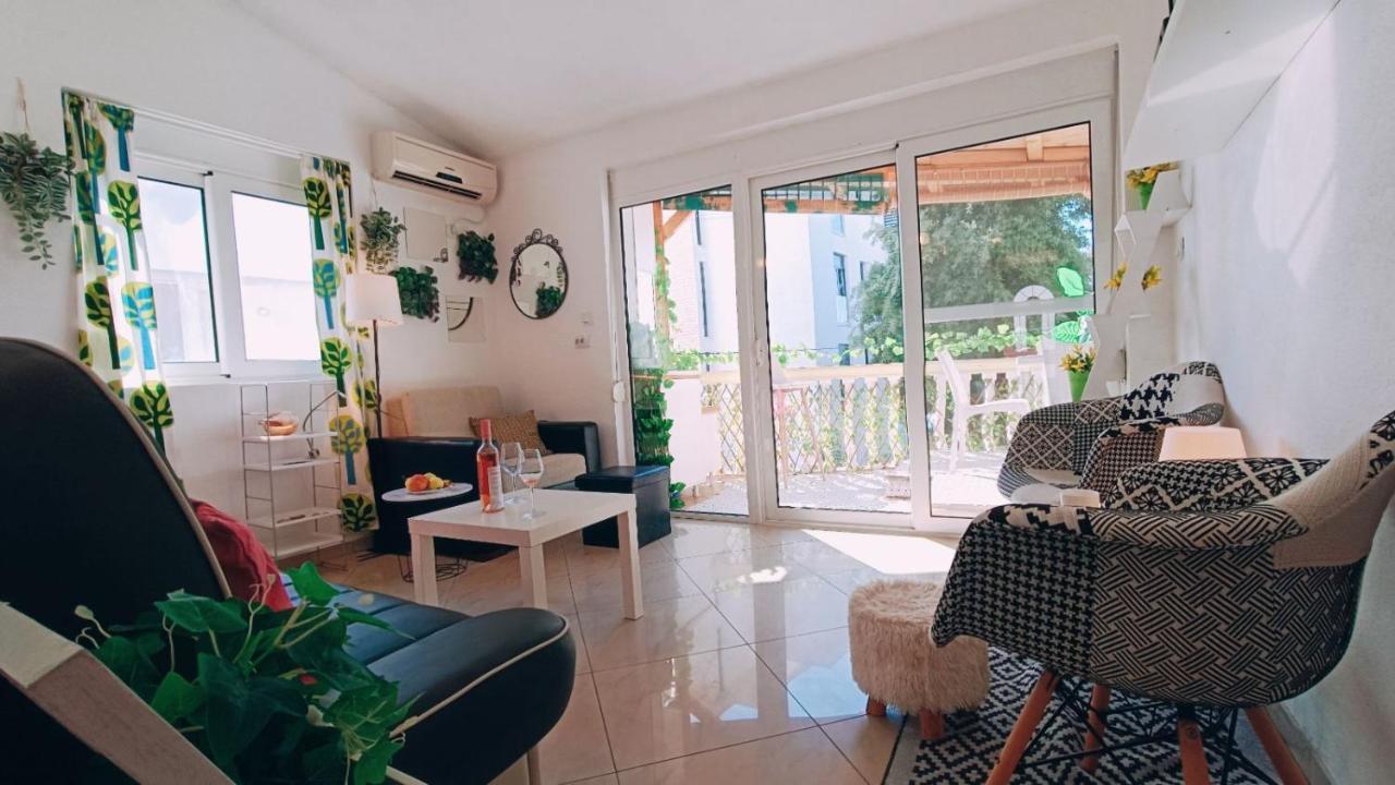 Beach Apartment With Beach Chairs N.1 우체하 외부 사진
