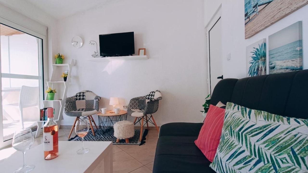 Beach Apartment With Beach Chairs N.1 우체하 외부 사진