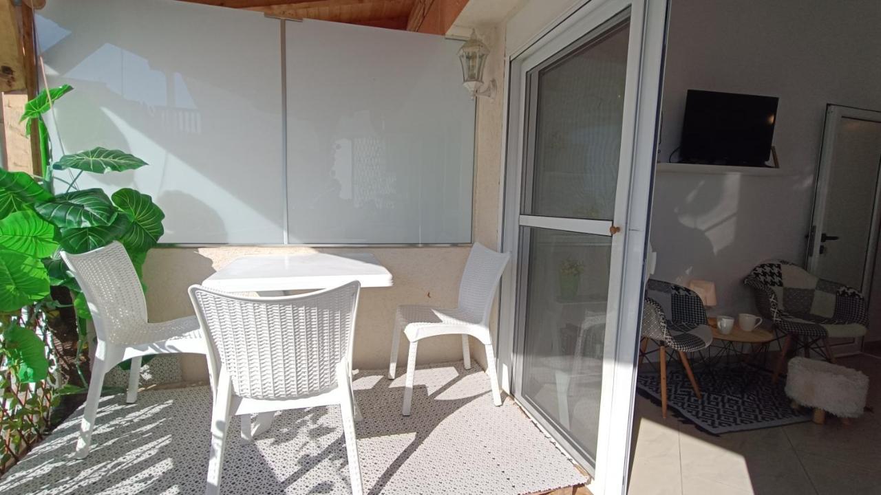 Beach Apartment With Beach Chairs N.1 우체하 외부 사진