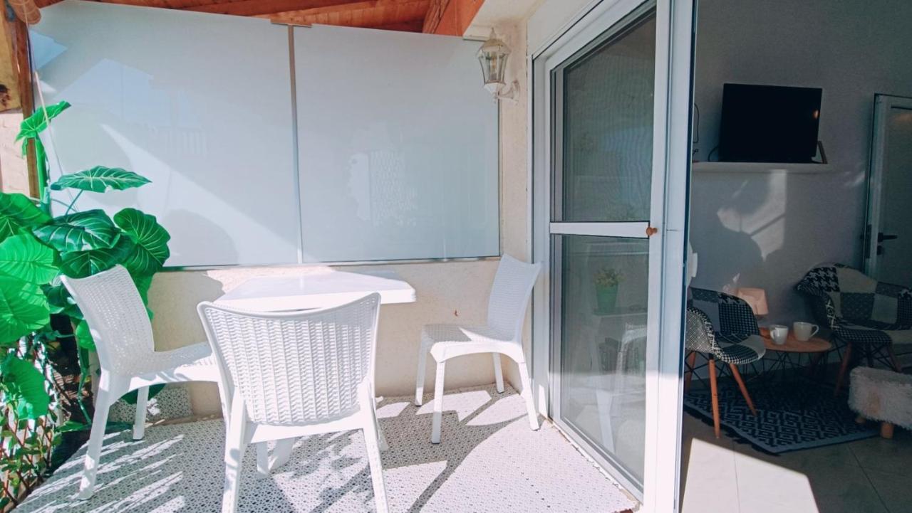 Beach Apartment With Beach Chairs N.1 우체하 외부 사진