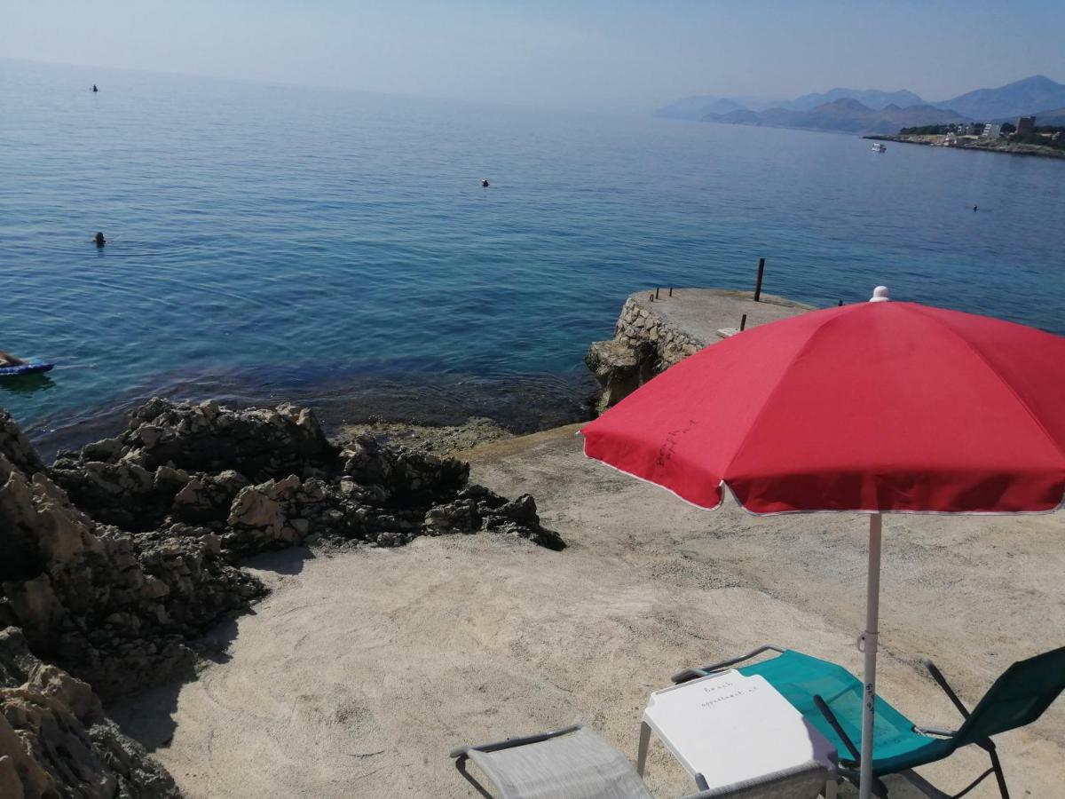 Beach Apartment With Beach Chairs N.1 우체하 외부 사진